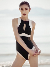 Load image into Gallery viewer, Halter Retro Stitching Swimwear with chest pad