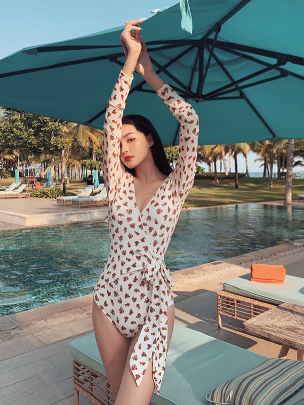 French Retro Floral Print Long Sleeve Swimwear
